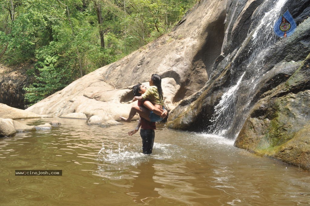 Marumugam Tamil Movie New Hot Stills - 16 / 38 photos