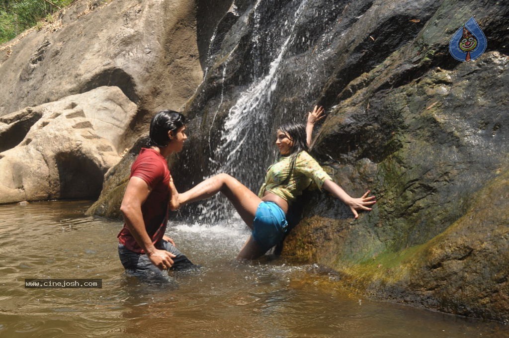 Marumugam Tamil Movie New Hot Stills - 21 / 38 photos