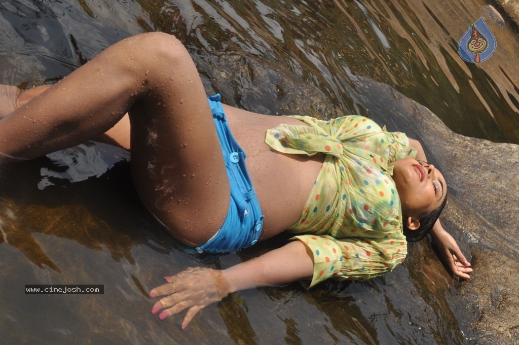 Marumugam Tamil Movie New Hot Stills - 38 / 38 photos