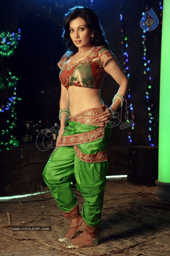 Mayuri Hot Stills - 52 / 55 photos