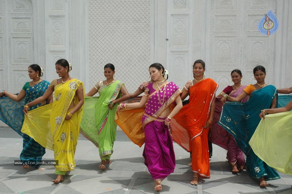 Mythri Movie Hot Stills - 56 / 105 photos