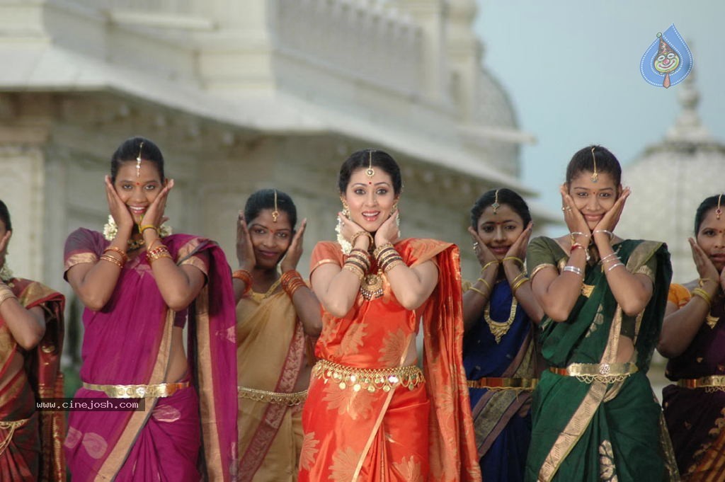 Mythri Movie Hot Stills - 103 / 105 photos