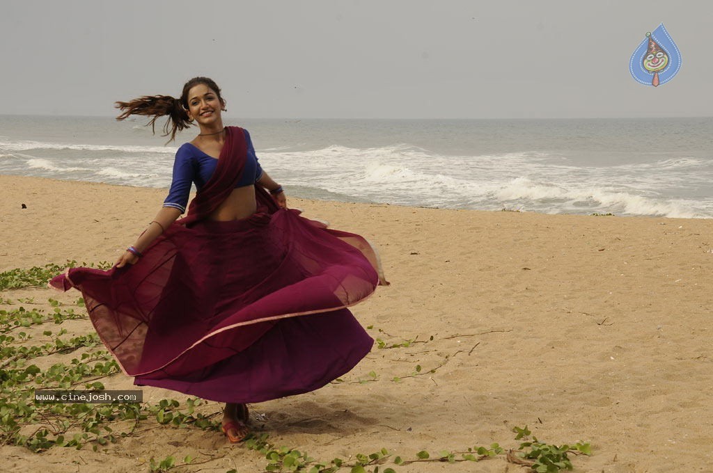 Naanthanda Tamil Movie Spicy Stills - 22 / 35 photos