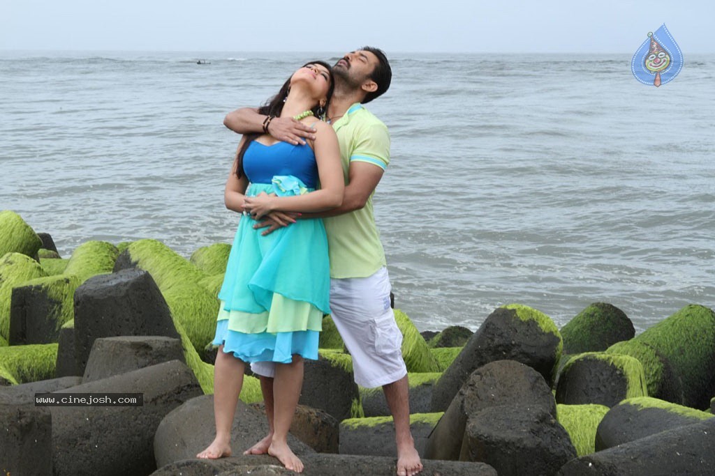 Nadigayin Diary Tamil Movie Hot Stills - 6 / 41 photos