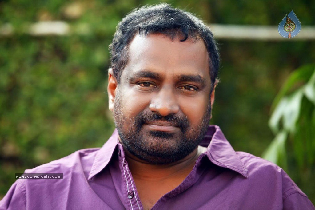 Nadigayin Diary Tamil Movie Hot Stills - 25 / 41 photos