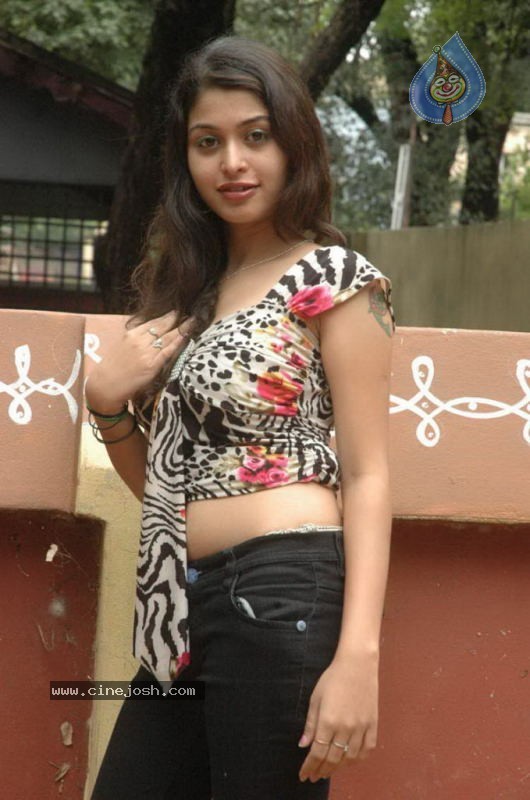 Naga Sri Hot Photos - 12 / 53 photos