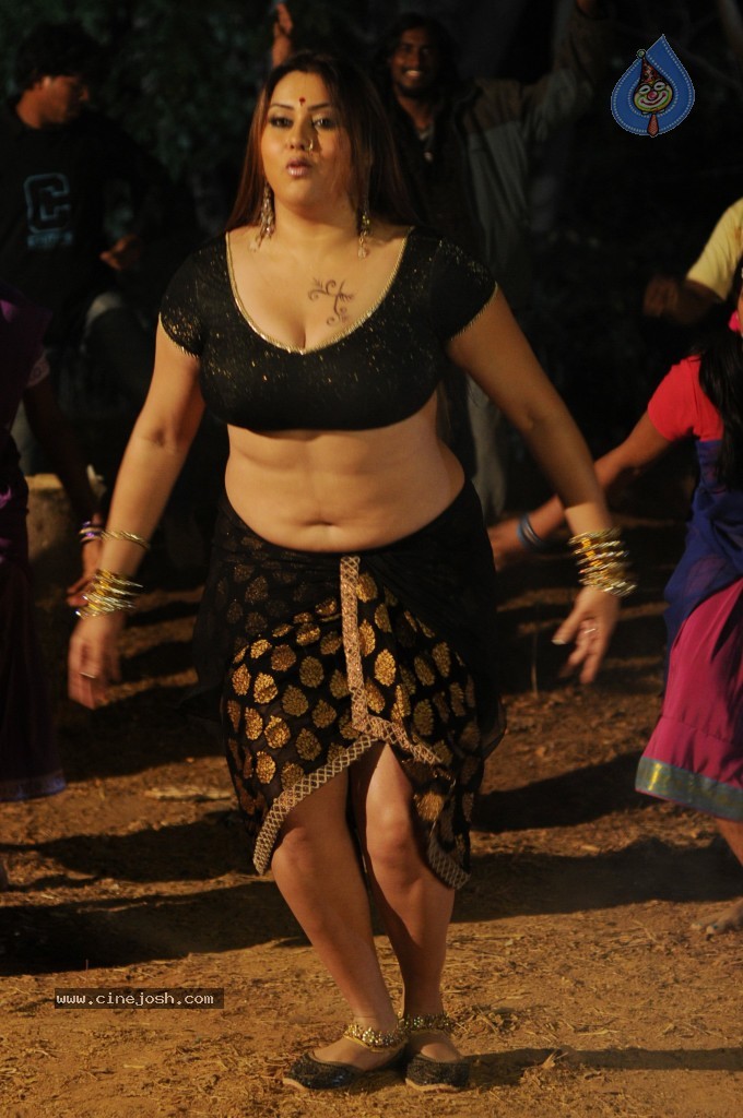 Namitha New Hot Stills - 10 / 22 photos