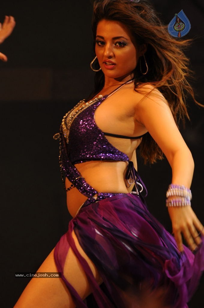 Nankam Pirai Tamil Movie Spicy Photos - 78 / 86 photos