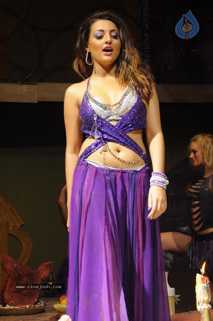 Nankam Pirai Tamil Movie Spicy Photos - 86 / 86 photos