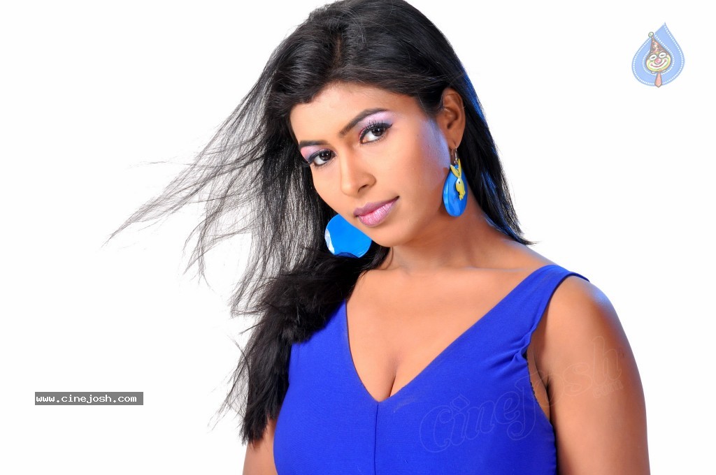 Navaneetha New Spicy Stills - 25 / 50 photos