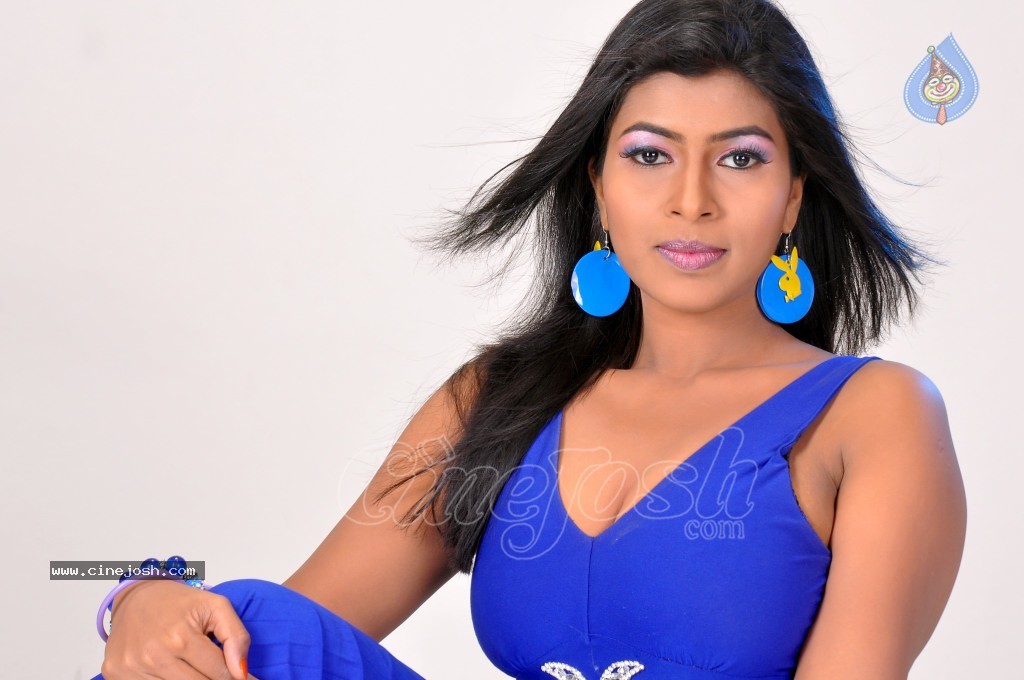 Navaneetha New Spicy Stills - 29 / 50 photos