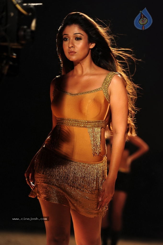 Nayanthara Hot Photos - 12 / 115 photos