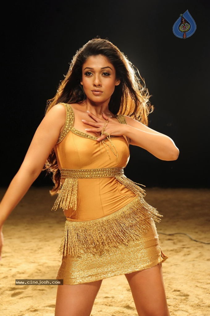 Nayanthara Hot Photos - 95 / 115 photos