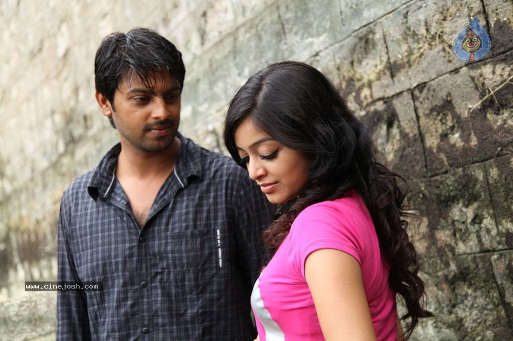 Paagan Tamil Movie Hot Stills - 47 / 61 photos
