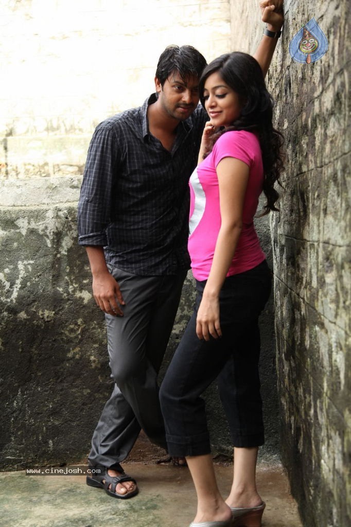 Paagan Tamil Movie Hot Stills - 50 / 61 photos