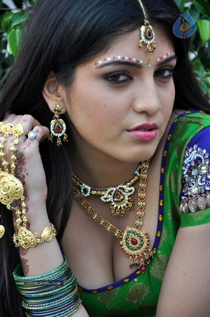 Priyadarshini Hot Stills - 30 / 76 photos