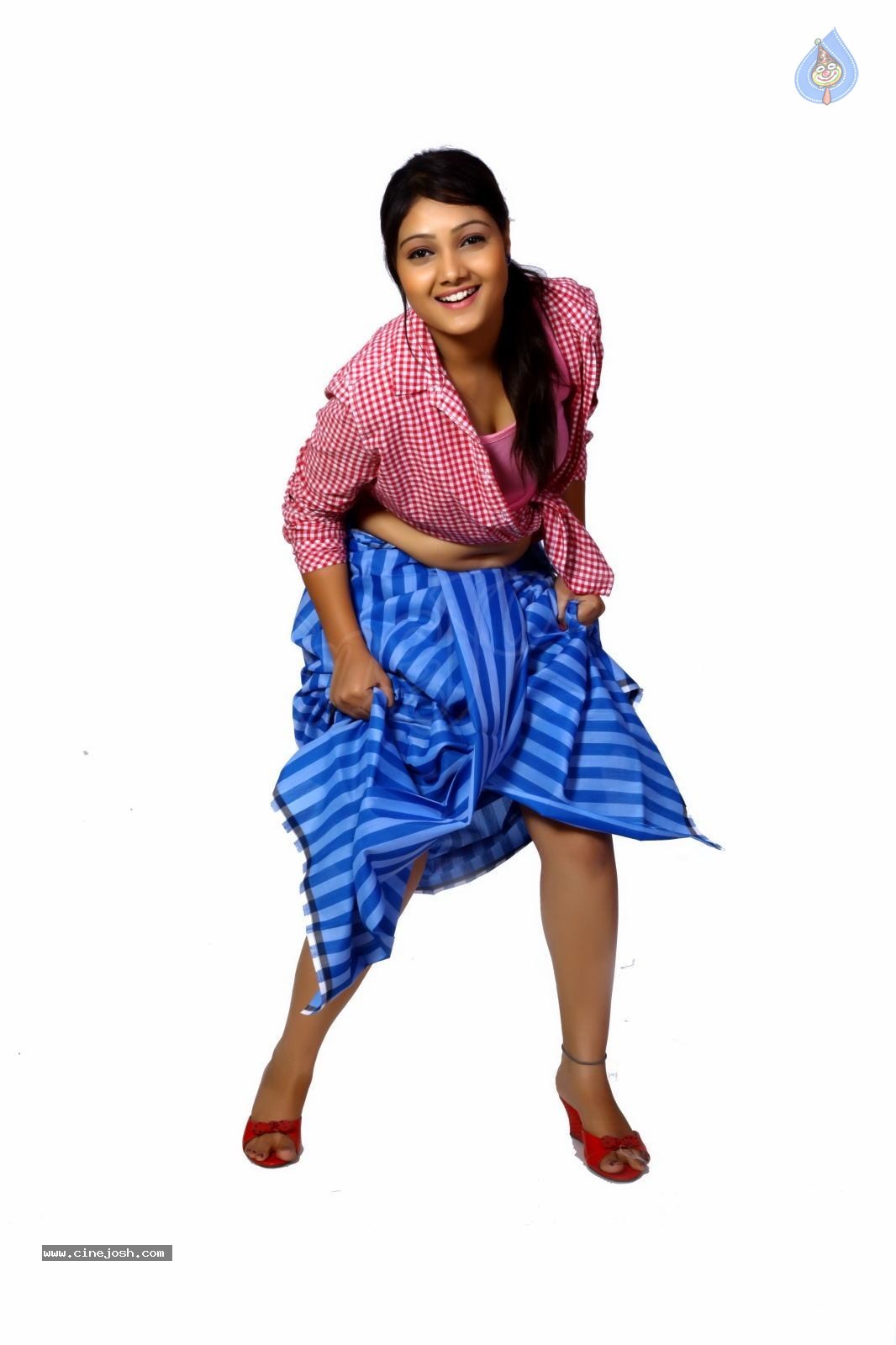 Priyanka Hot Photo Shoot - 2 / 50 photos