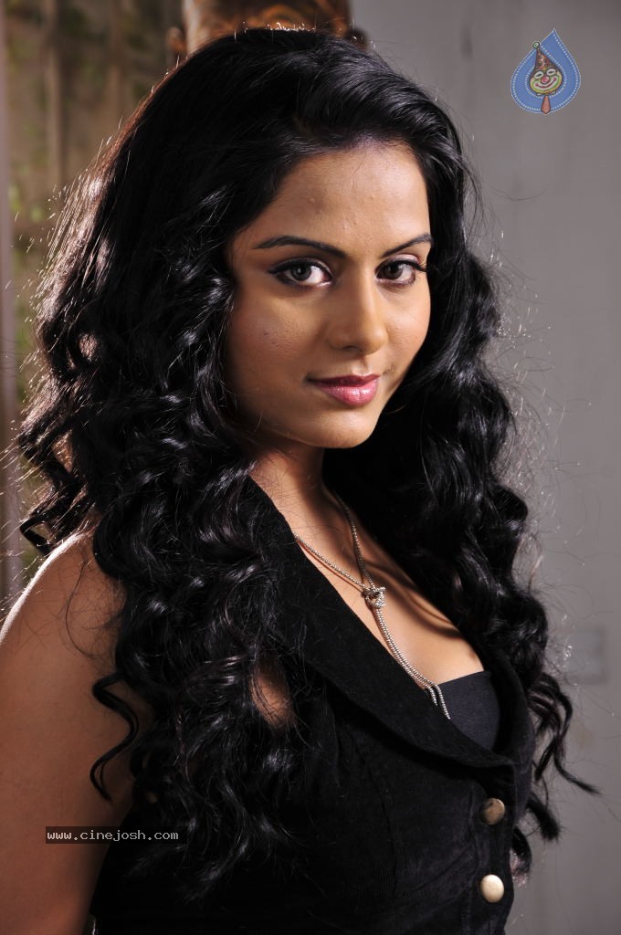 Rachana Mourya Spicy Photos - 10 / 42 photos