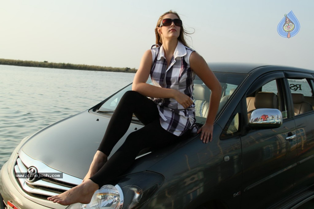 Rachel Hot Stills - 44 / 88 photos