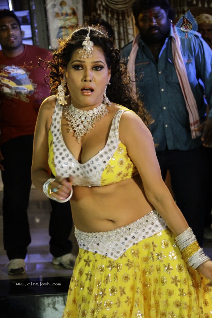 Sakina Spicy Stills - 2 / 131 photos