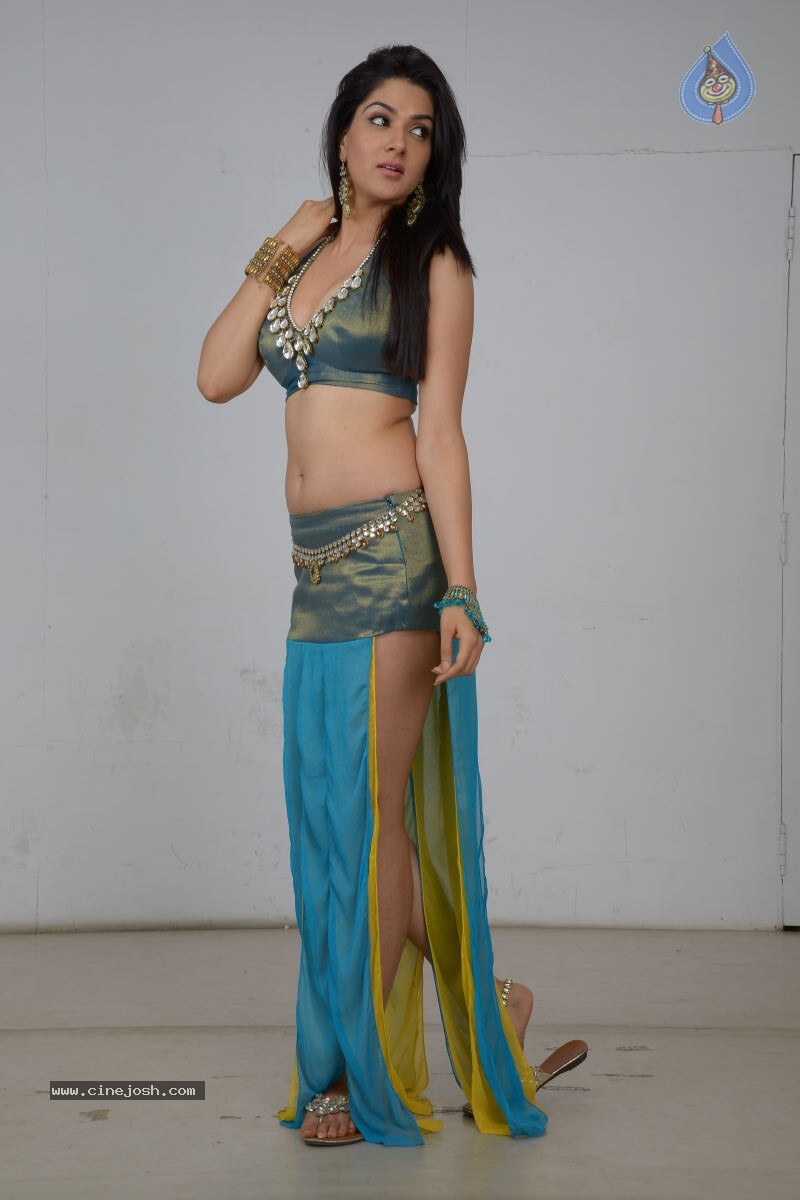 Sakshi Choudary Hot Photo Shoot - 98 / 99 photos