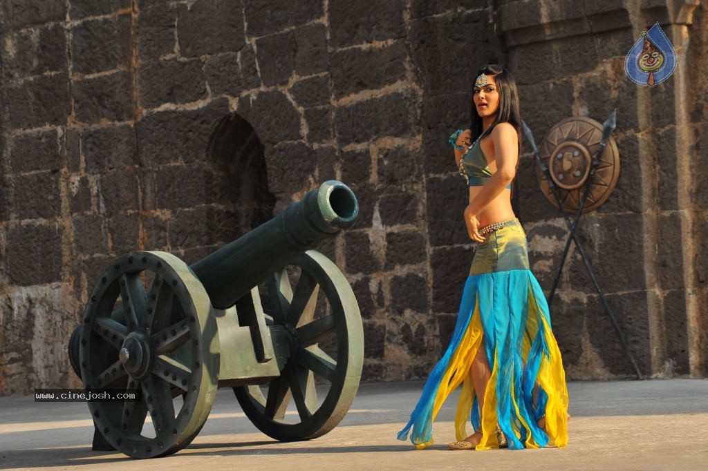 Sakshi Choudary New Hot Stills - 40 / 208 photos