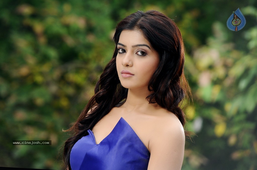 Samantha Hot Gallery - 5 / 42 photos