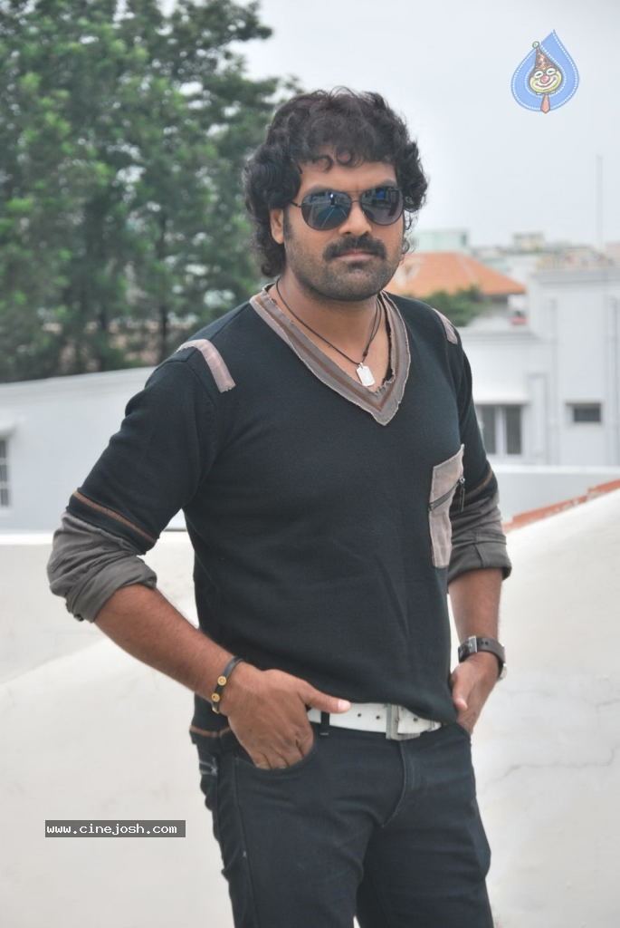 Sandatlo Sademiya Movie Hot Stills - 61 / 85 photos