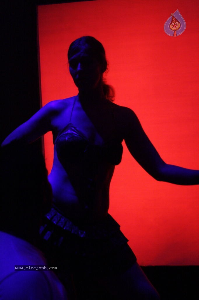 Sasesham Movie Spicy Stills - 11 / 79 photos