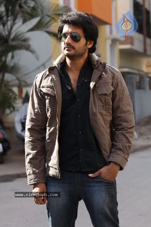 Sasesham Movie Spicy Stills - 24 / 79 photos