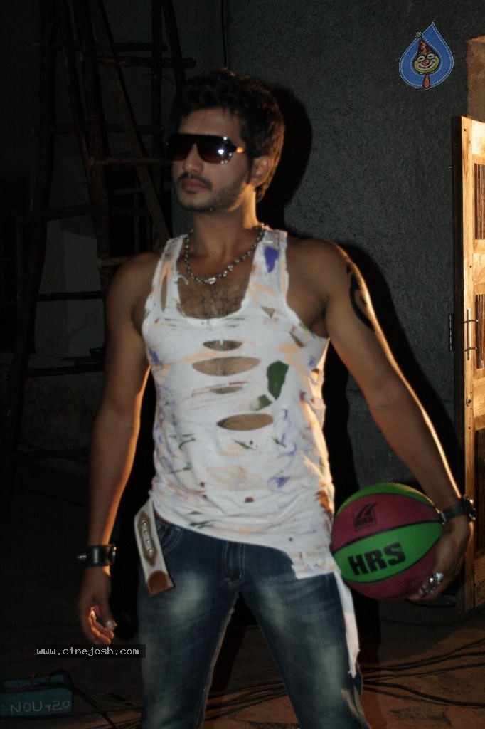 Sasesham Movie Spicy Stills - 48 / 79 photos