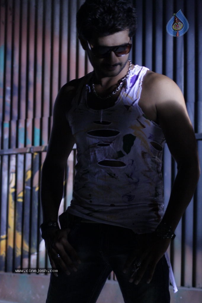 Sasesham Movie Spicy Stills - 53 / 79 photos