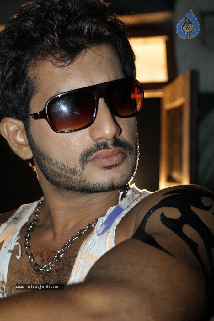 Sasesham Movie Spicy Stills - 57 / 79 photos