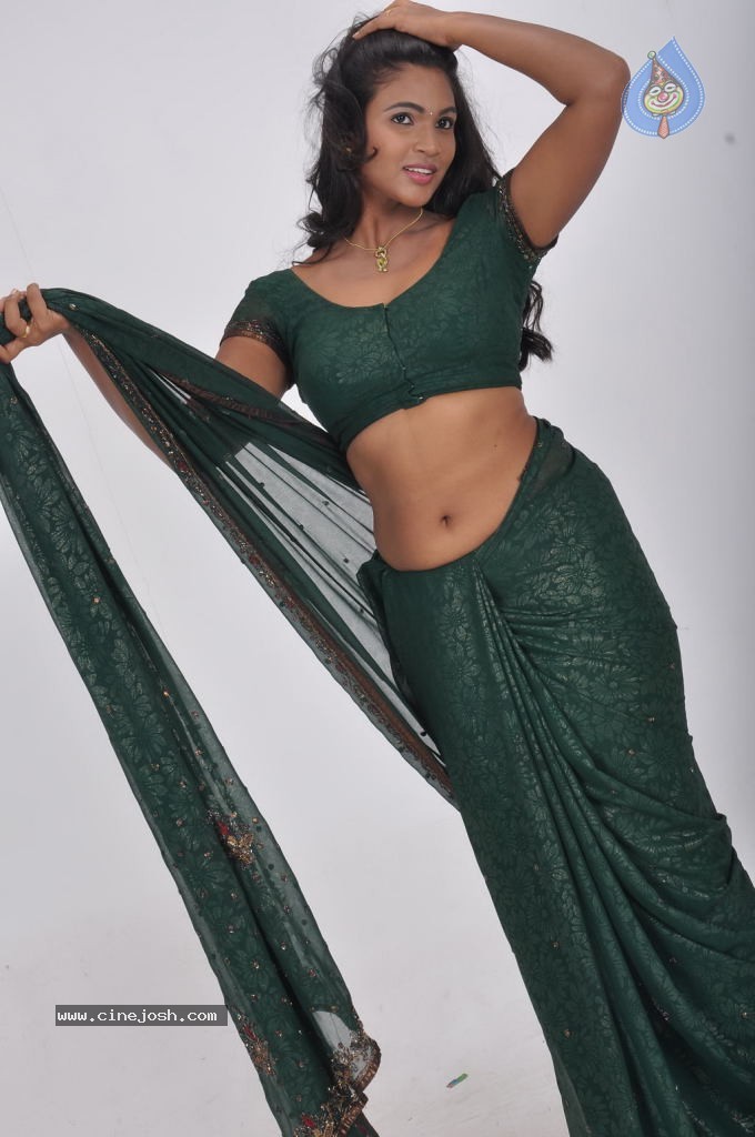Sathiram Perundhu Nilayam Tamil Movie Hot Stills - 22 / 46 photos