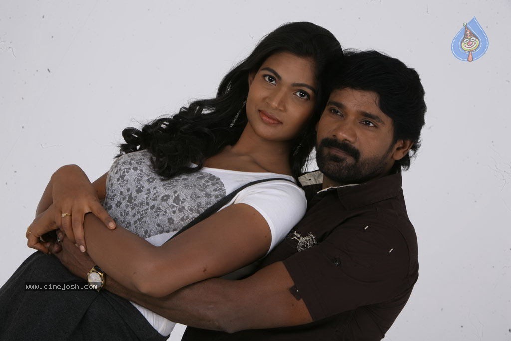 Sathiram Perundhu Nilayam Tamil Movie Hot Stills - 29 / 46 photos