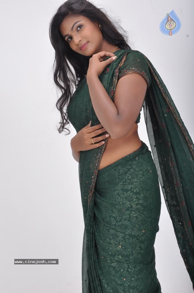 Sathiram Perundhu Nilayam Tamil Movie Hot Stills - 35 / 46 photos