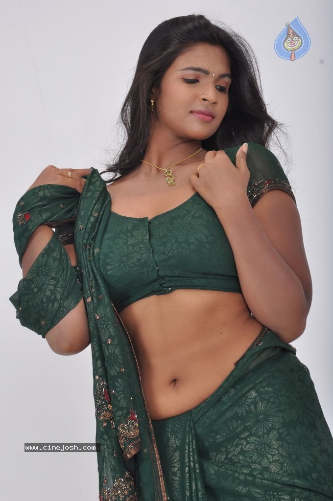 Sathiram Perundhu Nilayam Tamil Movie Hot Stills - 39 / 46 photos