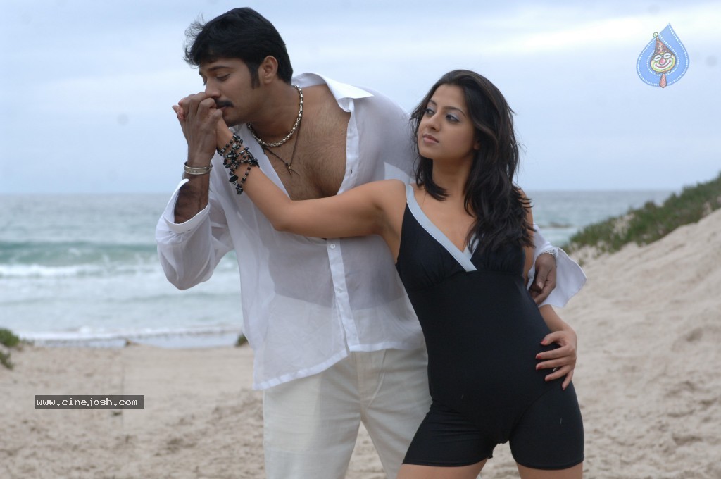 Scam Movie Hot gallery - 61 / 89 photos