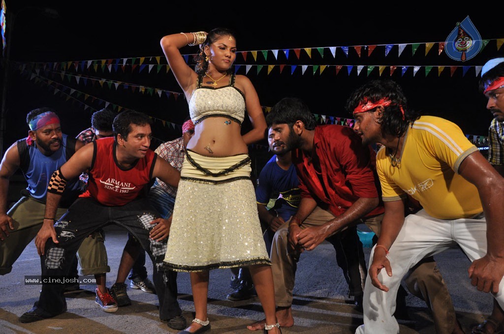 Shankar Oor Rajapalayam Tamil Movie Hot Stills - 7 / 46 photos