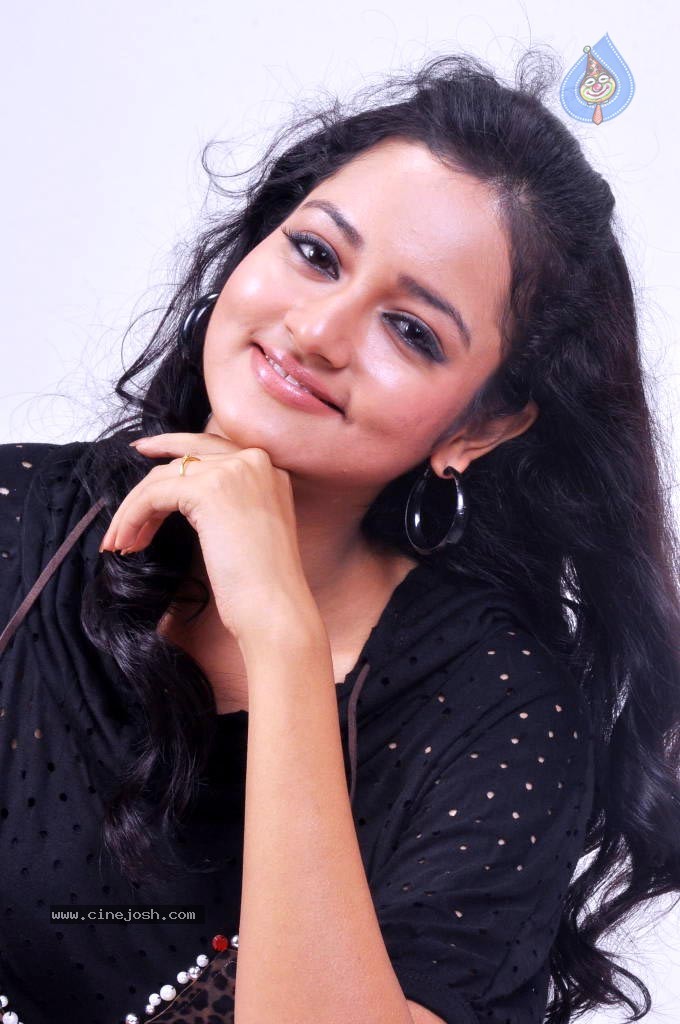 Shanvi Spicy Stills - 37 / 45 photos