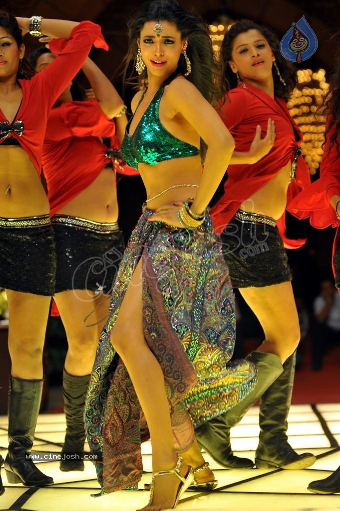 Shweta Bhardwaj Item Song Photos - 48 / 72 photos