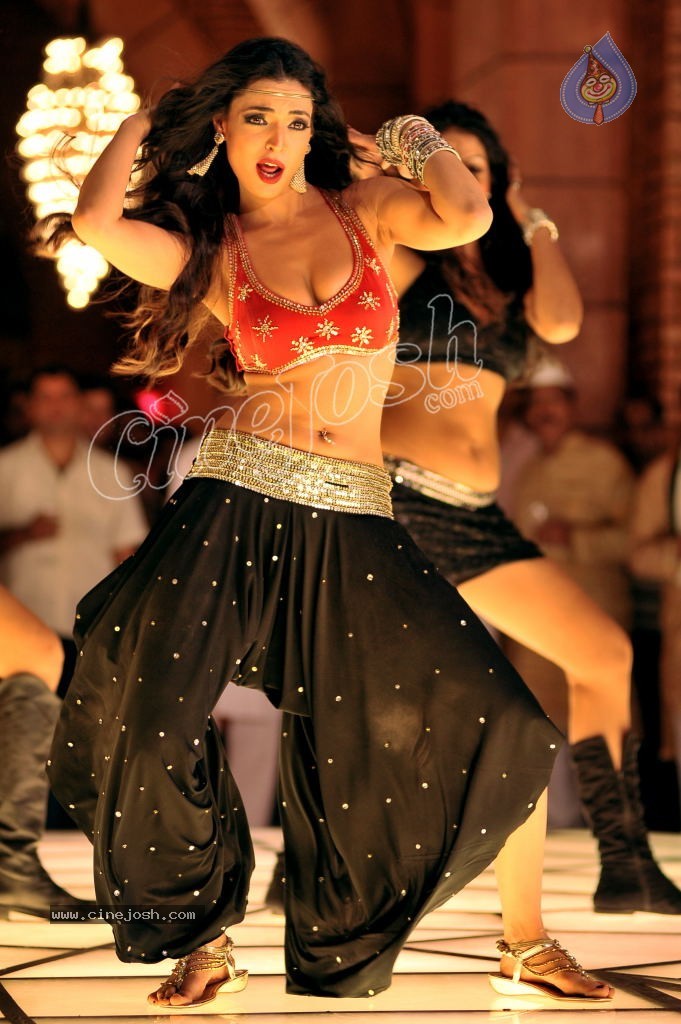 Shweta Bhardwaj Item Song Stills - 30 / 49 photos