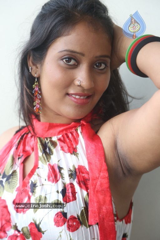 Sindhu Sri Hot Stills - 73 / 129 photos