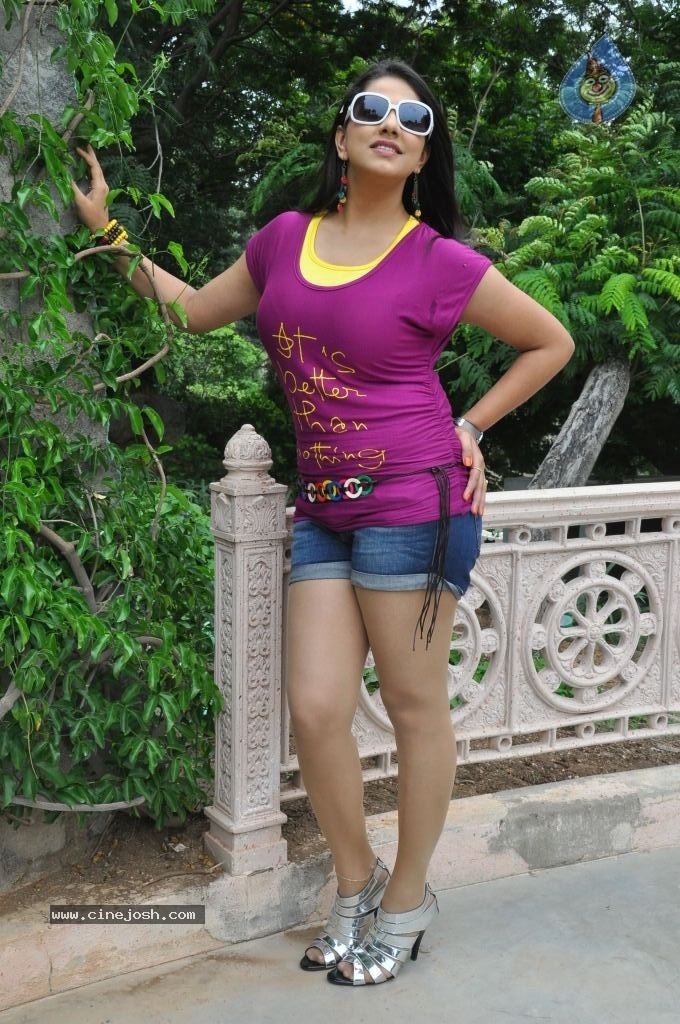 Shivani Hot Stills - 82 / 95 photos