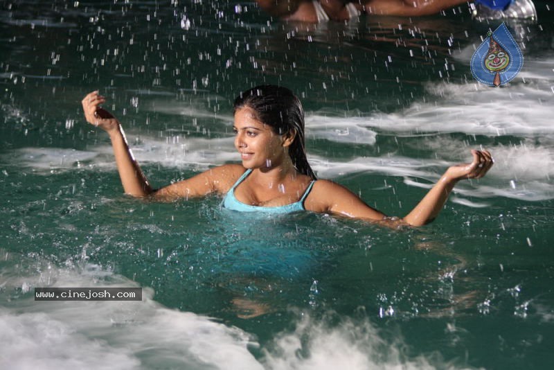 Sonia Suri Spicy Stills - 36 / 67 photos