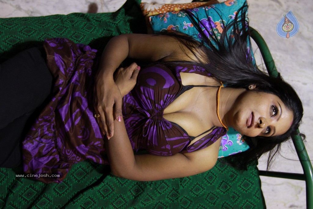 Sumitha Spicy Stills - 3 / 36 photos