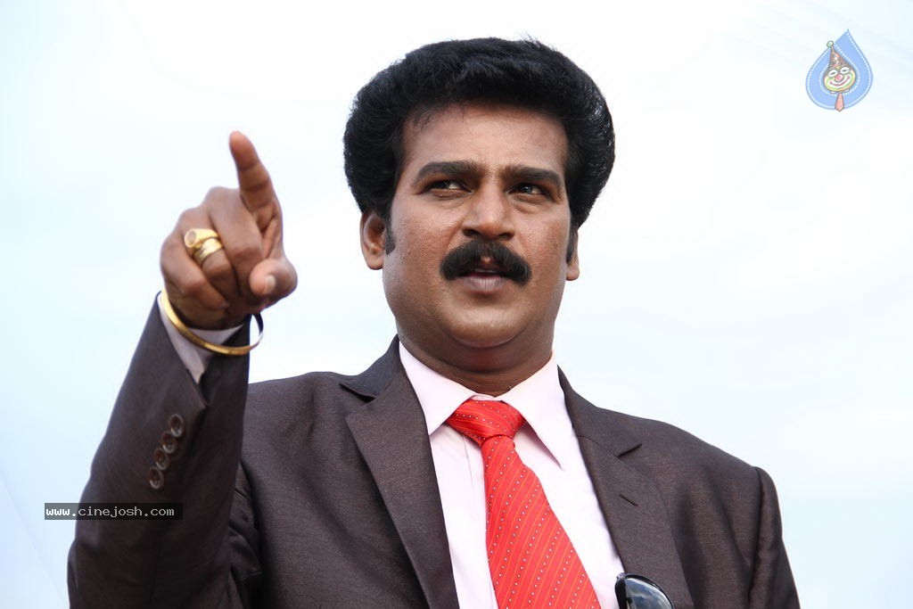 Sutta Pazham Sudatha Pazham Tamil Movie Hot Stills - 34 / 51 photos