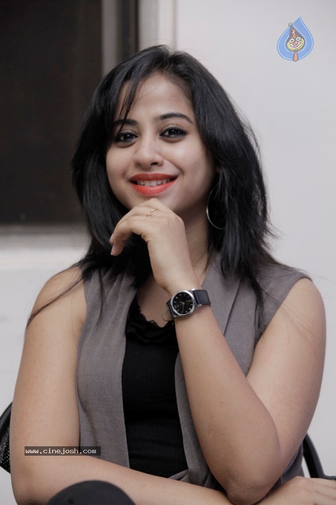 Swati Dixit Hot Stills - 5 / 73 photos