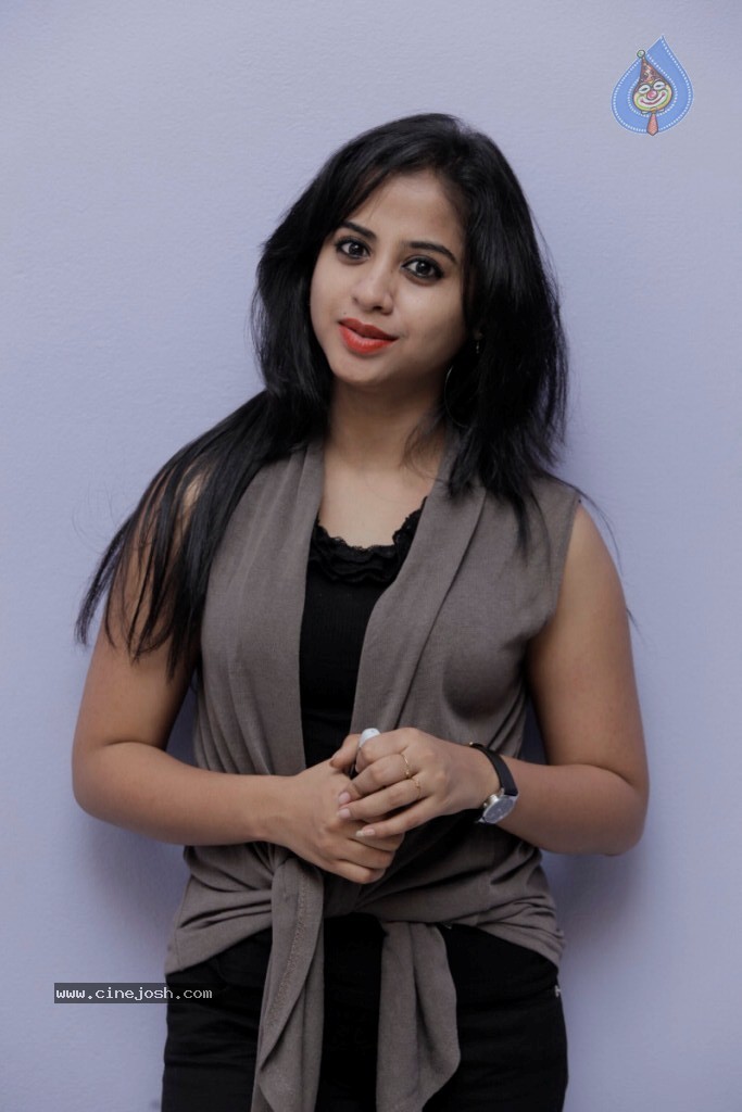 Swati Dixit Hot Stills - 14 / 73 photos