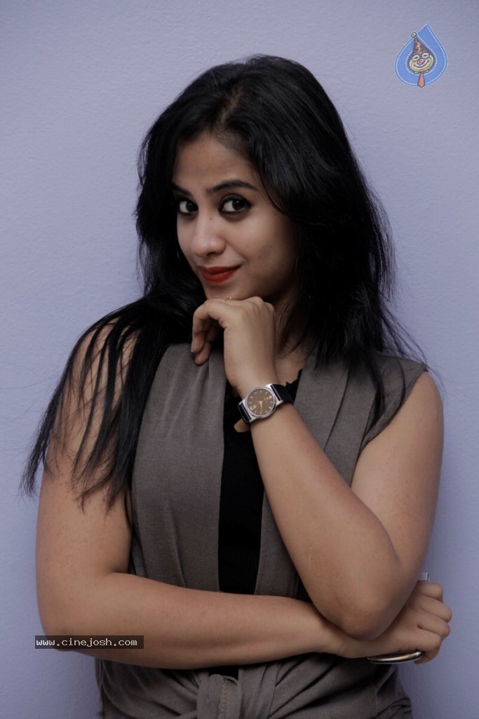 Swati Dixit Hot Stills - 62 / 73 photos